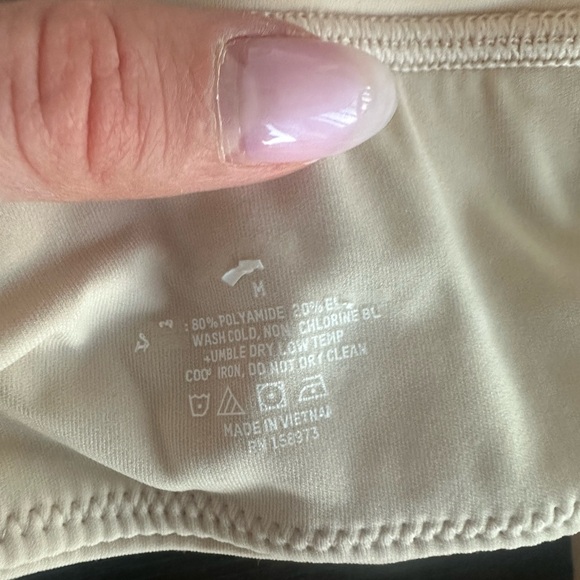 Skims longline triangle bralette - Picture 3 of 3